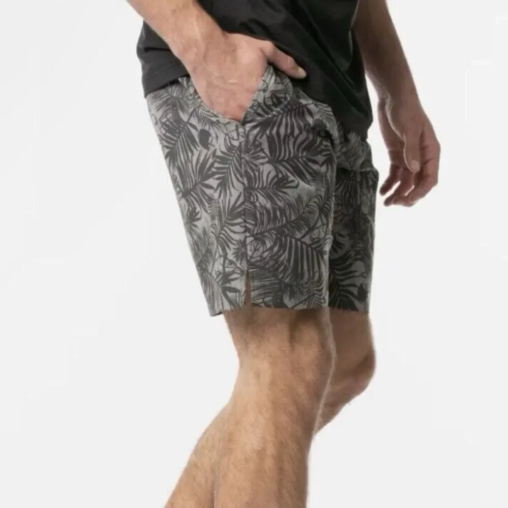 Travis Matthew Men’s Size XL Breakwater Shorts 8” Grey‎ Black Leaf Pattern
